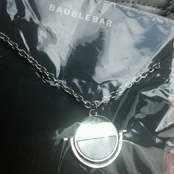 Necklace - Picture 3 of 3